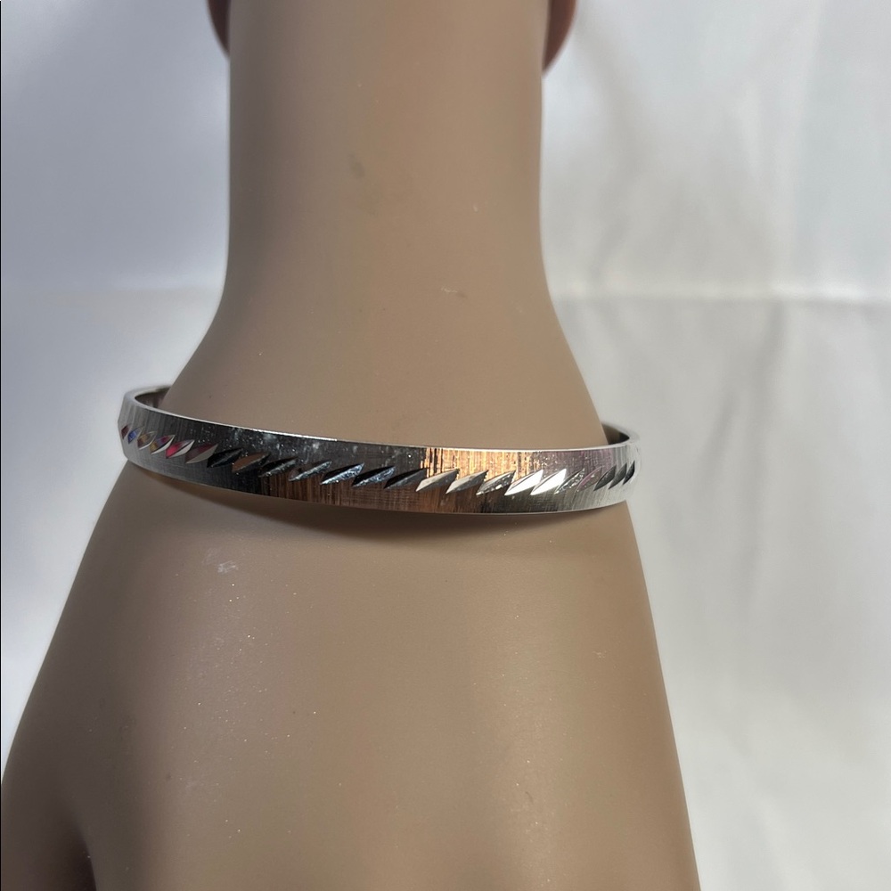Monet Silver Zigzag Bracelet